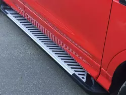 Бокові пороги Line (2 шт., Алюміній) З чорним листям на дверях для Ford Kuga/Escape 2013-2019 рр