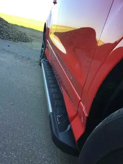 Бокові пороги RedLine V1 (2 шт., Алюміній) З пофарбованим листям на дверях для Ford Kuga/Escape 2013-2019 рр