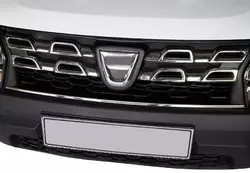 Смужка на решітку радіатора 2014-2018 (нерж.) для Dacia Duster рр
