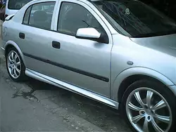 Бічні пороги HB (під фарбування) для Opel Astra G classic 1998-2012рр