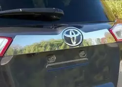 Накладка над номером бампер Libao 2013-2016 (нерж) для Toyota Rav 4 рр