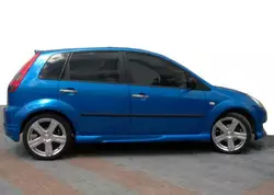 Бокові пороги 2002-2005 (під фарбування) для Ford Fiesta рр