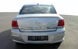 Спойлер Sedan (під фарбування) для Opel Astra H 2004-2013рр