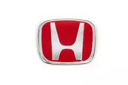 Емблема ( червона, самоклейка) 113мм на 93мм (між кріпленнями 50мм) для Тюнінг Honda
