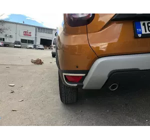 Накладки на задні рефлектори 2 шт, нерж) OmsaLine - Італійська нержавійка для Renault Duster 2018-2024 рр