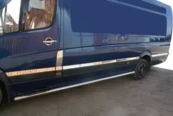Молдинги на двері (нерж.) Середня база. Carmos - Турецька сталь для Mercedes Sprinter W906 2006-2018 рр
