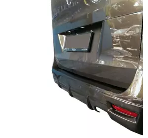 Накладка на задній бампер V1 (під фарбування) для Mercedes Vito / V-class W447 2014-2024 рр