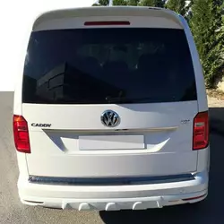 Накладка на задній бампер (під фарбування) для Volkswagen Caddy 2015-2020 рр