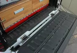 Механізм плавного відкривання заднього борту для Fiat Fullback 2016-2024 рр Механізм плавного відкривання заднього борту для Fiat Fullback 2016-2024 рр