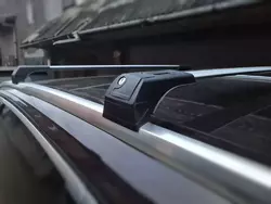 Поперечний багажник на інтегровані рейлінги Skybar (2 шт) Чорний для Ауди Q7 2015-2024 рр Поперечний багажник на інтегровані рейлінги Skybar (2 шт) Чорний для Ауди Q7 2015-2024 рр