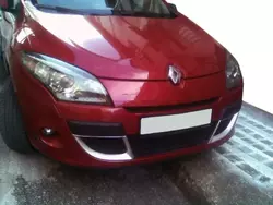 Накладки в бампер (2008-2012, 2 шт, під фарбування) для Renault Megane III рр Накладки в бампер (2008-2012, 2 шт, під фарбування) для Renault Megane III рр
