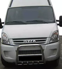 Кенгурятник QT007 для Iveco Daily 2006-2014 рр Кенгурятник QT007 для Iveco Daily 2006-2014 рр