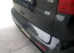 Пластикова накладка на багажник (під фарбування) для Volkswagen T5 Multivan 2003-2010 рр Пластикова накладка на багажник (під фарбування) для Volkswagen T5 Multivan 2003-2010 рр