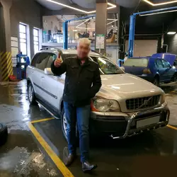 Кенгурятник WT004 (нерж) для Volvo XC90 2002-2014 рр Кенгурятник WT004 (нерж) для Volvo XC90 2002-2014 рр