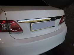 Накладка над номером 2010-2013 (нерж) для Toyota Corolla років Накладка над номером 2010-2013 (нерж) для Toyota Corolla років