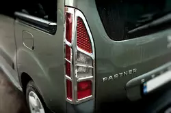 Накладка на стопи Кутові (2шт, пласт) для Citroen Berlingo 2008-2018 рр Накладка на стопи Кутові (2шт, пласт) для Citroen Berlingo 2008-2018 рр