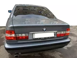 Хром планка над номером (нерж.) для BMW 5 серія E-34 1988-1995 рр Хром планка над номером (нерж.) для BMW 5 серія E-34 1988-1995 рр