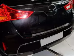 Накладка на задній бампер Натаніко (HB, нерж) для Toyota Auris 2012-2018 рр Накладка на задній бампер Натаніко (HB, нерж) для Toyota Auris 2012-2018 рр