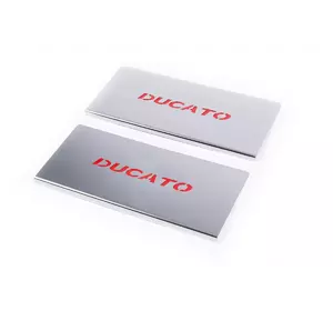 Накладки на внутрішні пороги Червоні (2 шт, нерж) для Fiat Ducato 2006-2024 та рр Накладки на внутрішні пороги Червоні (2 шт, нерж) для Fiat Ducato 2006-2024 та рр
