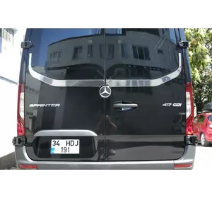 Кромка заднього скла V-2 Carmos (2 шт, нерж) для Mercedes Sprinter W907/W910 2018-2024 рр Кромка заднього скла V-2 Carmos (2 шт, нерж) для Mercedes Sprinter W907/W910 2018-2024 рр