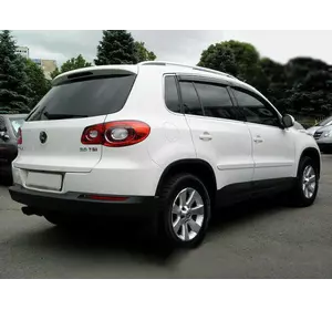 Вітровики з хром молдингом (4 шт, HIC) для Volkswagen Tiguan 2007-2016 рр Вітровики з хром молдингом (4 шт, HIC) для Volkswagen Tiguan 2007-2016 рр