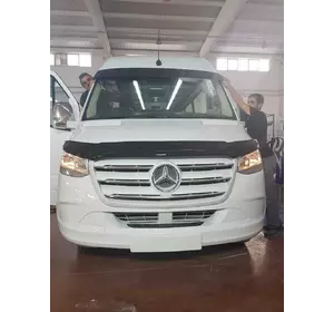 Козирьок на лобове скло (чорний глянець, 5мм) для Mercedes Sprinter W907/W910 2018-2024 рр Козирьок на лобове скло (чорний глянець, 5мм) для Mercedes Sprinter W907/W910 2018-2024 рр