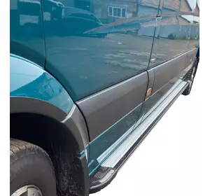 Бокові пороги Rainbow (2 шт., Алюміній) Середня база для Mercedes Sprinter W906 2006-2018 рр Бокові пороги Rainbow (2 шт., Алюміній) Середня база для Mercedes Sprinter W906 2006-2018 рр