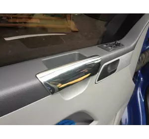 Накладки на підлокітники (2 шт., нерж) для Volkswagen T5 Multivan 2003-2010 рр Накладки на підлокітники (2 шт., нерж) для Volkswagen T5 Multivan 2003-2010 рр