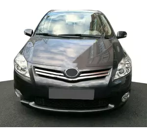 Накладки на решітку (нерж) для Toyota Auris 2007-2012 рр Накладки на решітку (нерж) для Toyota Auris 2007-2012 рр