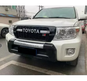 Решітка 2012-2016 без букв (GR Sport) для Toyota Land Cruiser 200 Решітка 2012-2016 без букв (GR Sport) для Toyota Land Cruiser 200