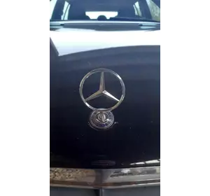 Емблема приціл (з написом) для Mercedes C-class W203 2000-2007рр Емблема приціл (з написом) для Mercedes C-class W203 2000-2007рр