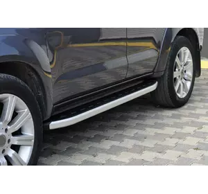 Бокові пороги Fullmond (2 шт., алюм) для Toyota Fortuner 2006-2015 рр Бокові пороги Fullmond (2 шт., алюм) для Toyota Fortuner 2006-2015 рр
