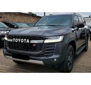 Комплект рестайлінгу на LC 300 GR для Toyota Land Cruiser 200 Комплект рестайлінгу на LC 300 GR для Toyota Land Cruiser 200