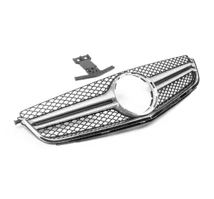 Передня решітка AMG Silver (для C63) 2007-2011 для Mercedes C-class W204 рр Передня решітка AMG Silver (для C63) 2007-2011 для Mercedes C-class W204 рр