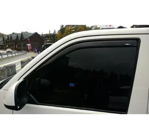 Вітровики вставні (2 шт, HIC) для Volkswagen T5 Multivan 2003-2010 рр Вітровики вставні (2 шт, HIC) для Volkswagen T5 Multivan 2003-2010 рр