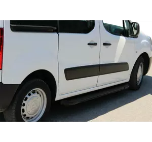 Бокові пороги Allmond Black (2 шт., алюміній) для Citroen Berlingo 2008-2018 рр Бокові пороги Allmond Black (2 шт., алюміній) для Citroen Berlingo 2008-2018 рр