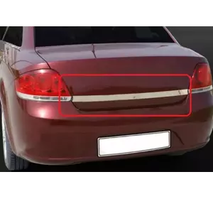 Накладка на кришку багажника 2006-2012 (нерж) З діркою під ключ для Fiat Linea рр Накладка на кришку багажника 2006-2012 (нерж) З діркою під ключ для Fiat Linea рр