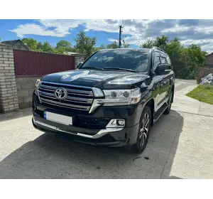 Комплект обвісів 2016-2024 (Executive 2019) Білий колір для Toyota Land Cruiser 200 Комплект обвісів 2016-2024 (Executive 2019) Білий колір для Toyota Land Cruiser 200