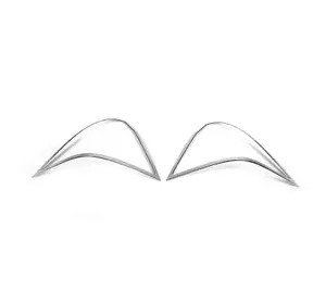 Накладки на стопи (2 шт., пласт) для Mercedes C-class W203 2000-2007рр Накладки на стопи (2 шт., пласт) для Mercedes C-class W203 2000-2007рр