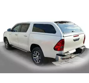 Бокові пороги Rainbow (2 шт., алюміній) для Toyota Hilux 2015-2024 рр Бокові пороги Rainbow (2 шт., алюміній) для Toyota Hilux 2015-2024 рр