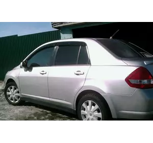 Вітровики SD (4 шт, HIC) для Nissan Tiida 2004-2011 рр Вітровики SD (4 шт, HIC) для Nissan Tiida 2004-2011 рр