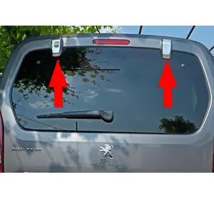 Кришки на петлі задніх дверей (2 шт, нерж) для Toyota Proace City Кришки на петлі задніх дверей (2 шт, нерж) для Toyota Proace City