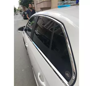 Повна окантовка скла (нерж) для Volkswagen Jetta 2006-2011 рр Повна окантовка скла (нерж) для Volkswagen Jetta 2006-2011 рр