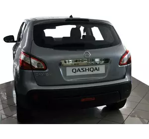 Накладка над номером (нерж.) З кнопкою, OmsaLine - Італійська нержавійка для Nissan Qashqai 2010-2014рр Накладка над номером (нерж.) З кнопкою, OmsaLine - Італійська нержавійка для Nissan Qashqai 2010-2014рр